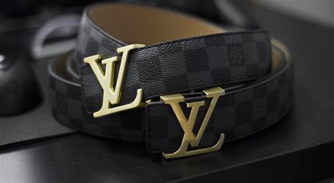 designer belts men lv.